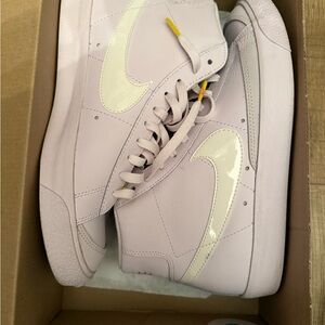 Nike mid blazers Women's Light purple and Cream Sneakers